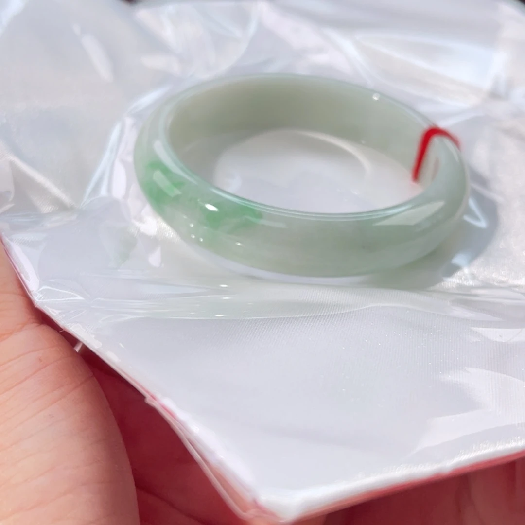 翡翠未镶嵌手镯60无扣手大纹裂48小鉴赏有天然棉石筋