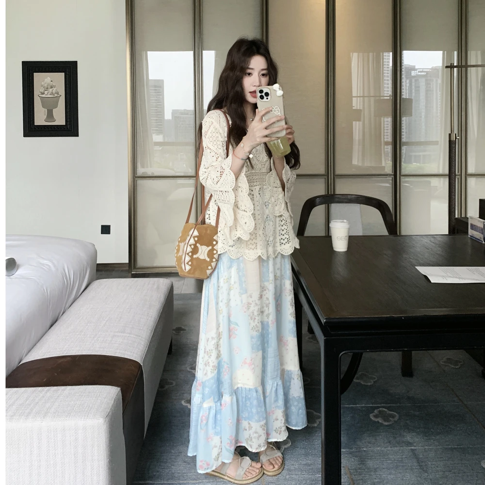 波西米亚度假风钩花镂空针织衫女夏防晒罩衫上衣印花吊带裙两件套