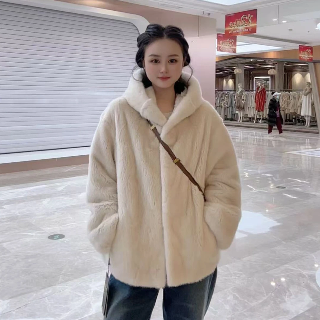落肩夹克连帽2025休闲秋冬热卖网红气质时尚天鹅绒水貂皮草外套