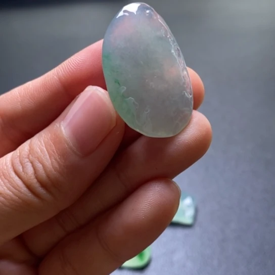 定制翡翠未镶嵌尺寸：32*19.8*6.7