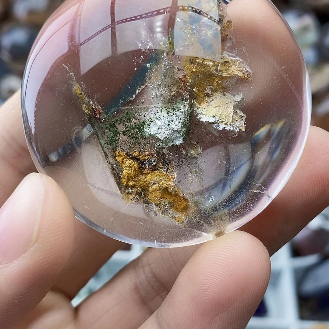 天然水晶透亮光泽未镶嵌水晶