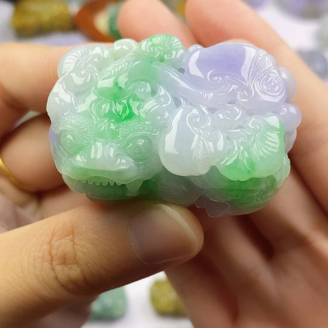颈饰未镶嵌翡翠貔貅