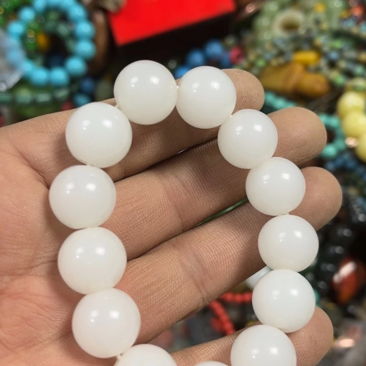 未镶嵌和田玉（糖玉）挂件