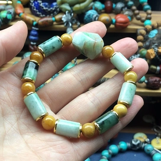 女款项链搭配独家订制