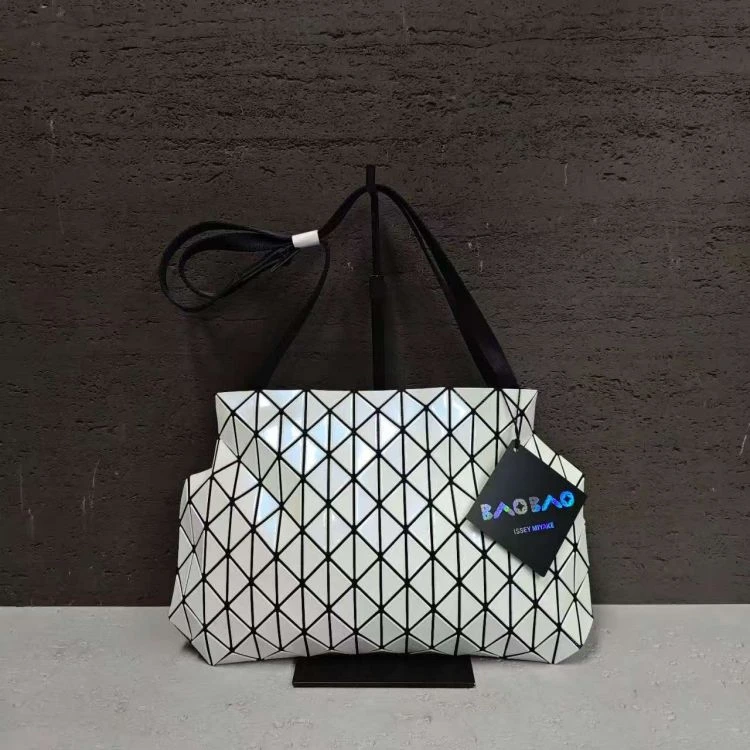 未使用/三宅一生/单肩包/C14303995194/[251202SWB]