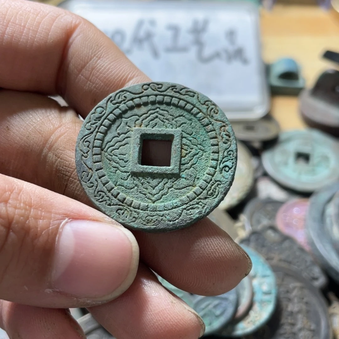 铜现代工艺品学习币