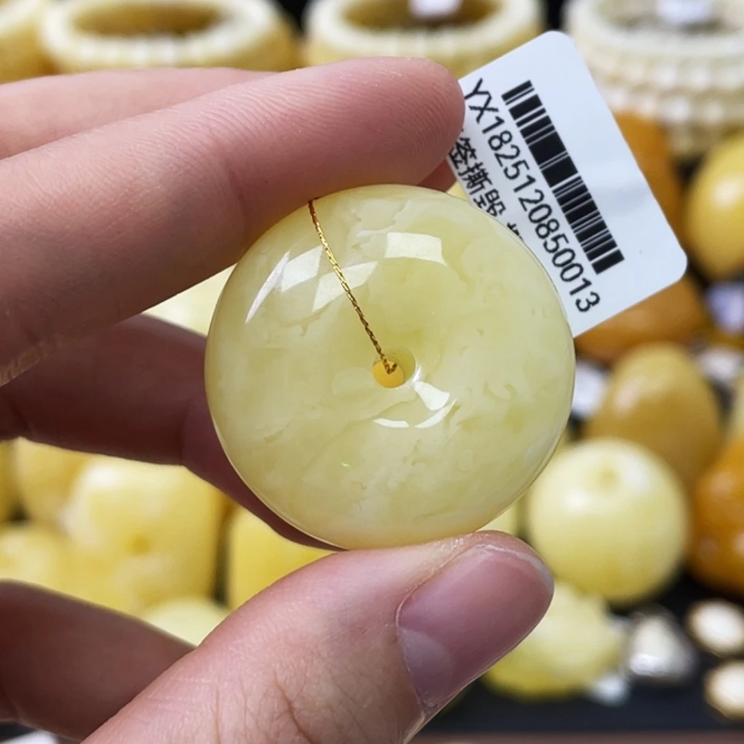 蜜蜡未镶嵌珠宝奇石30.5*11.2mm浓白蜡妖花 平安扣