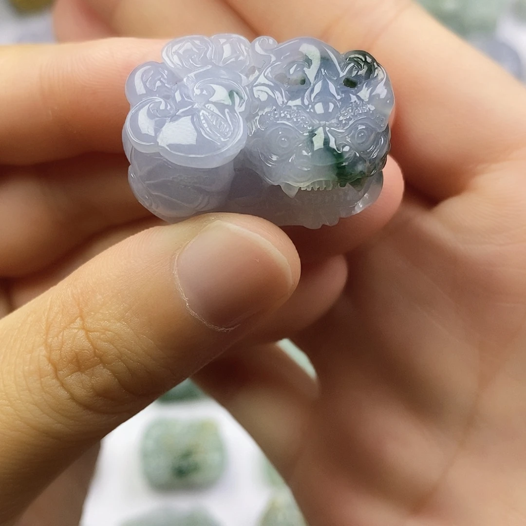 颈饰未镶嵌翡翠貔貅