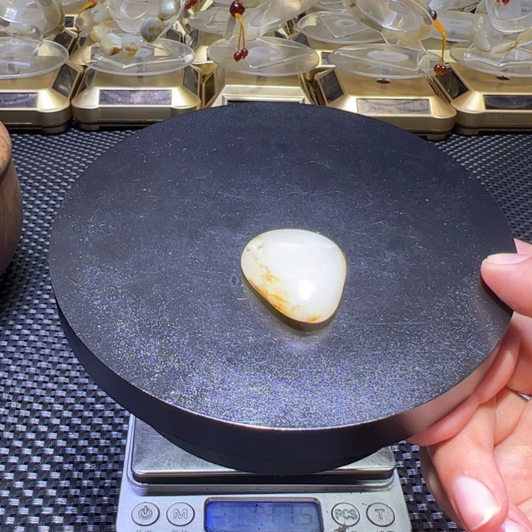 津***道和田玉（子料）未镶嵌吊坠(不含链)12克