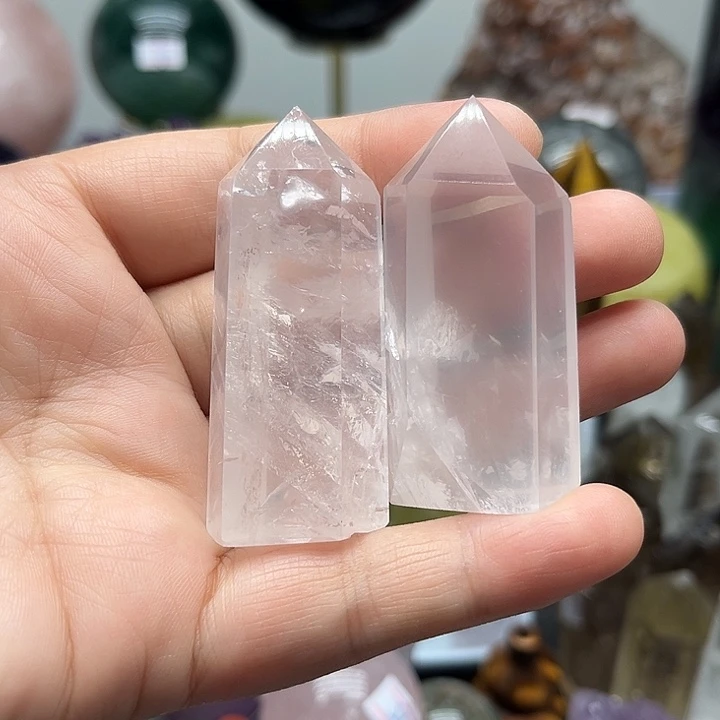 未镶嵌珠宝半成品水晶85克粉水晶柱