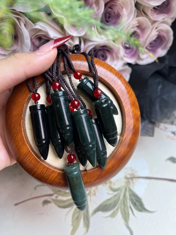 和田玉子弹头吊坠挂件