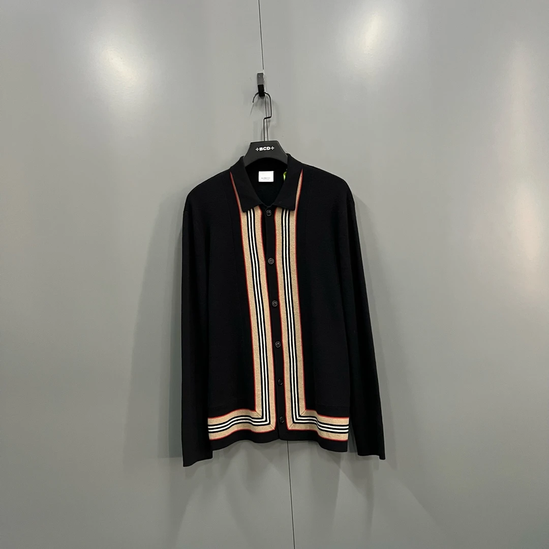 95新 BURBERRY/博柏利 y18 条纹拼接针织开衫 M码608268