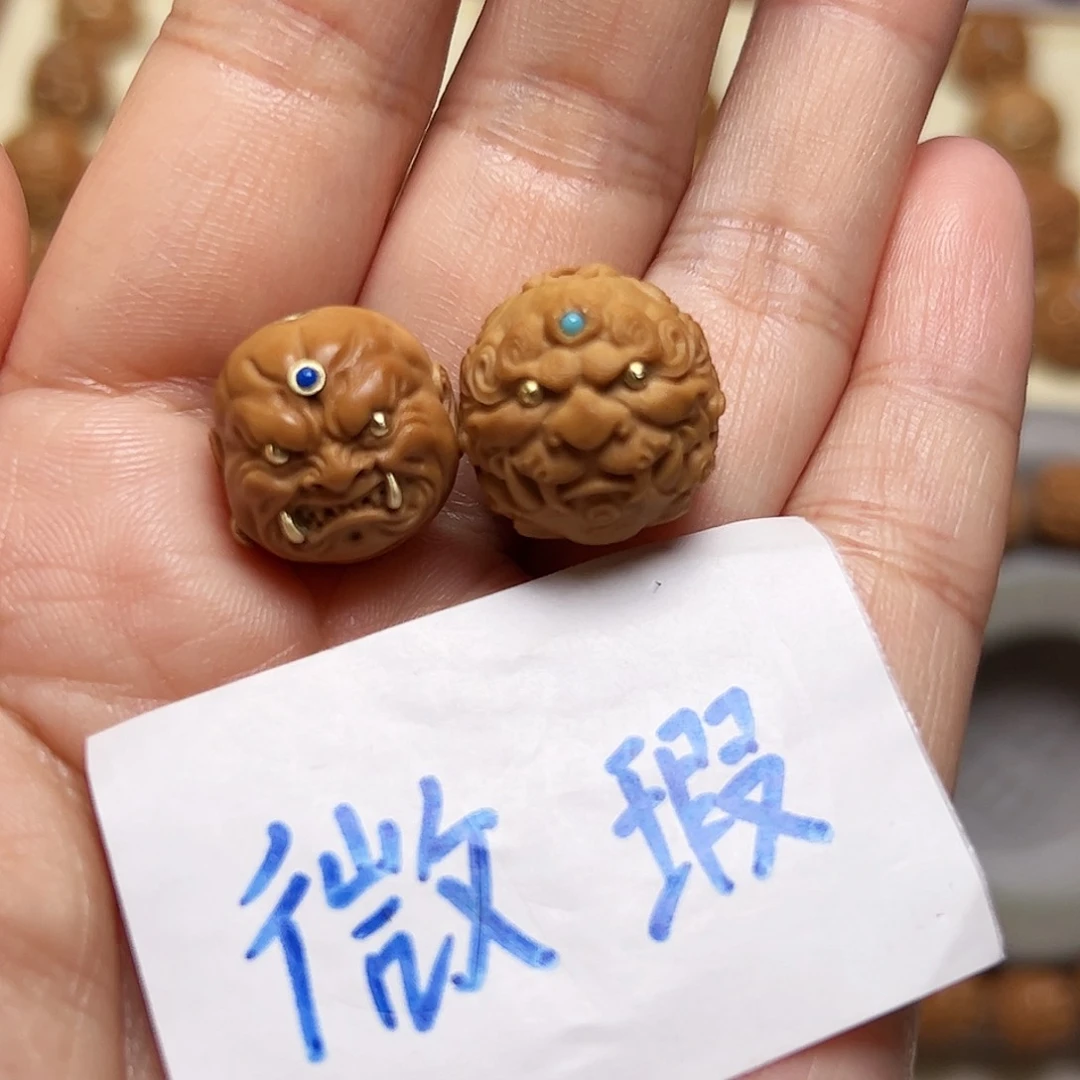 猴头核桃把件微瑕