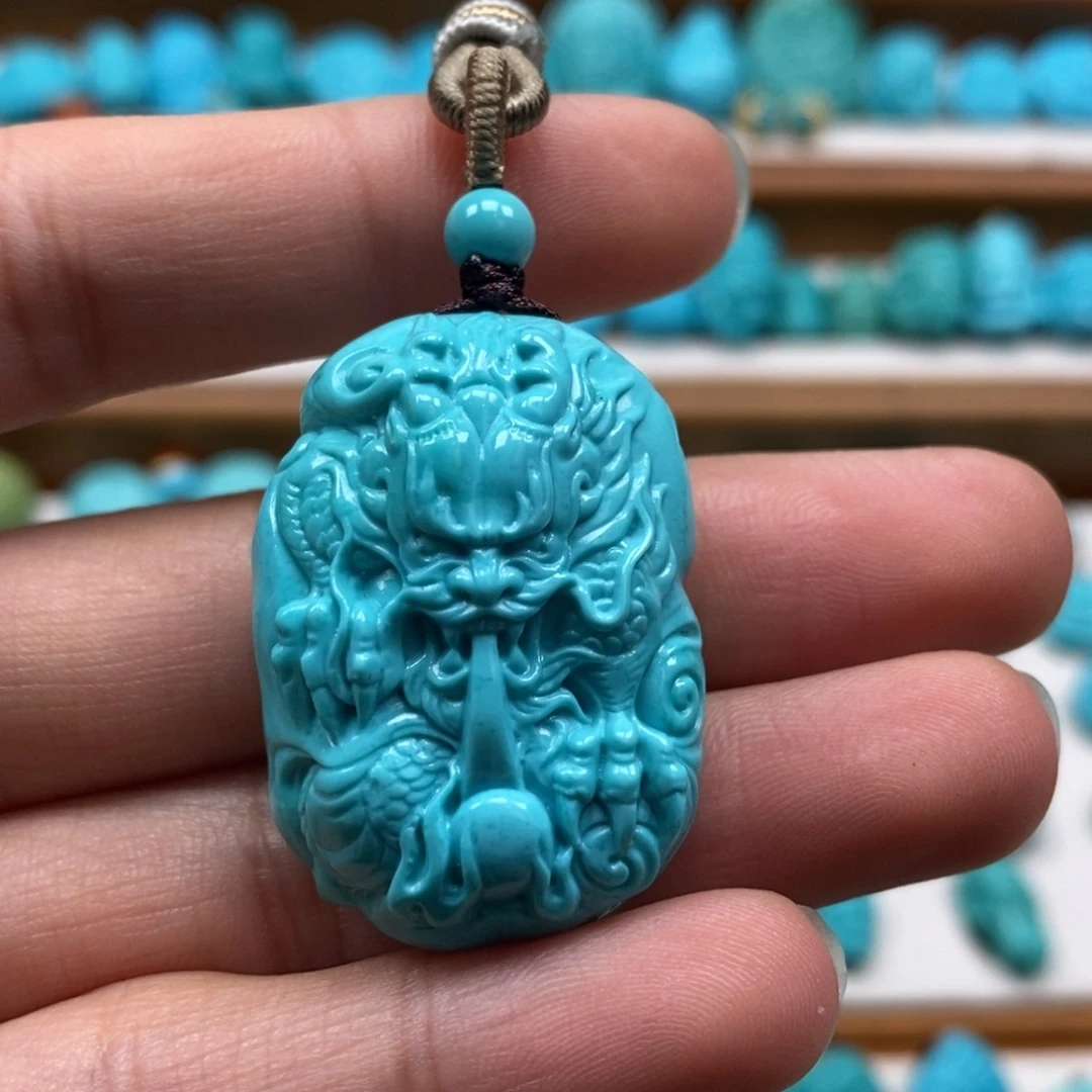 绿松石颈饰未镶嵌小****粉