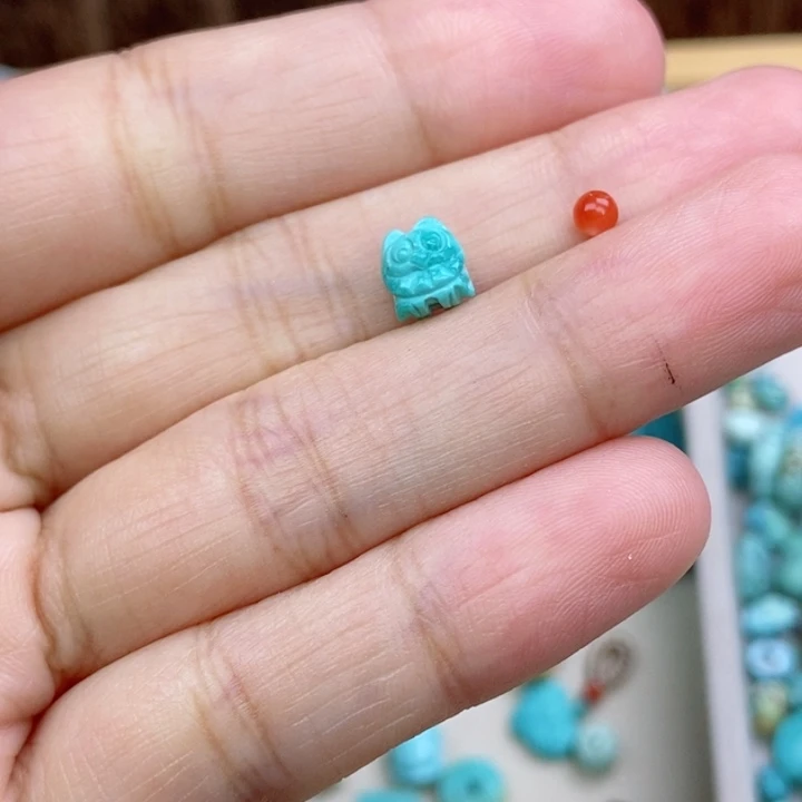 南红玛瑙未镶嵌珠宝奇石