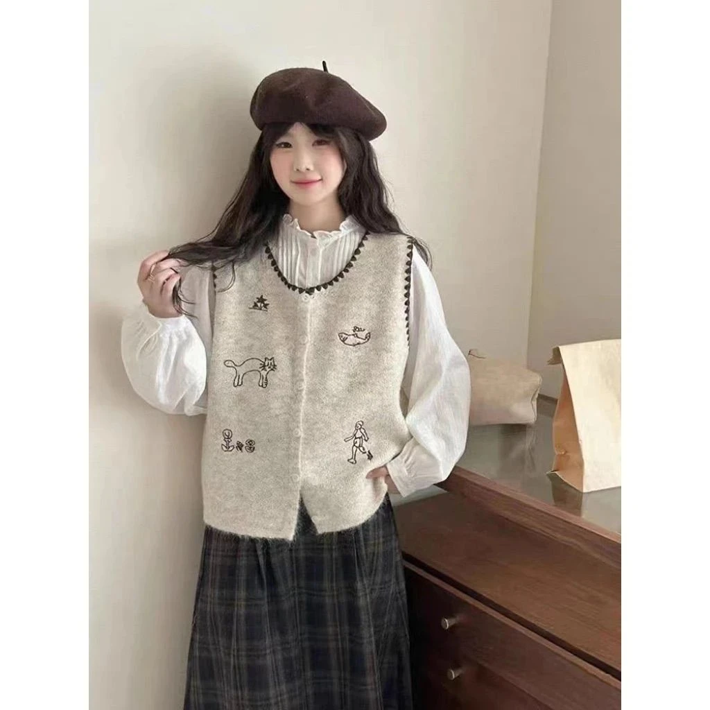 毛针织衫秋冬女款刺绣针织马甲百搭外搭学院风时尚