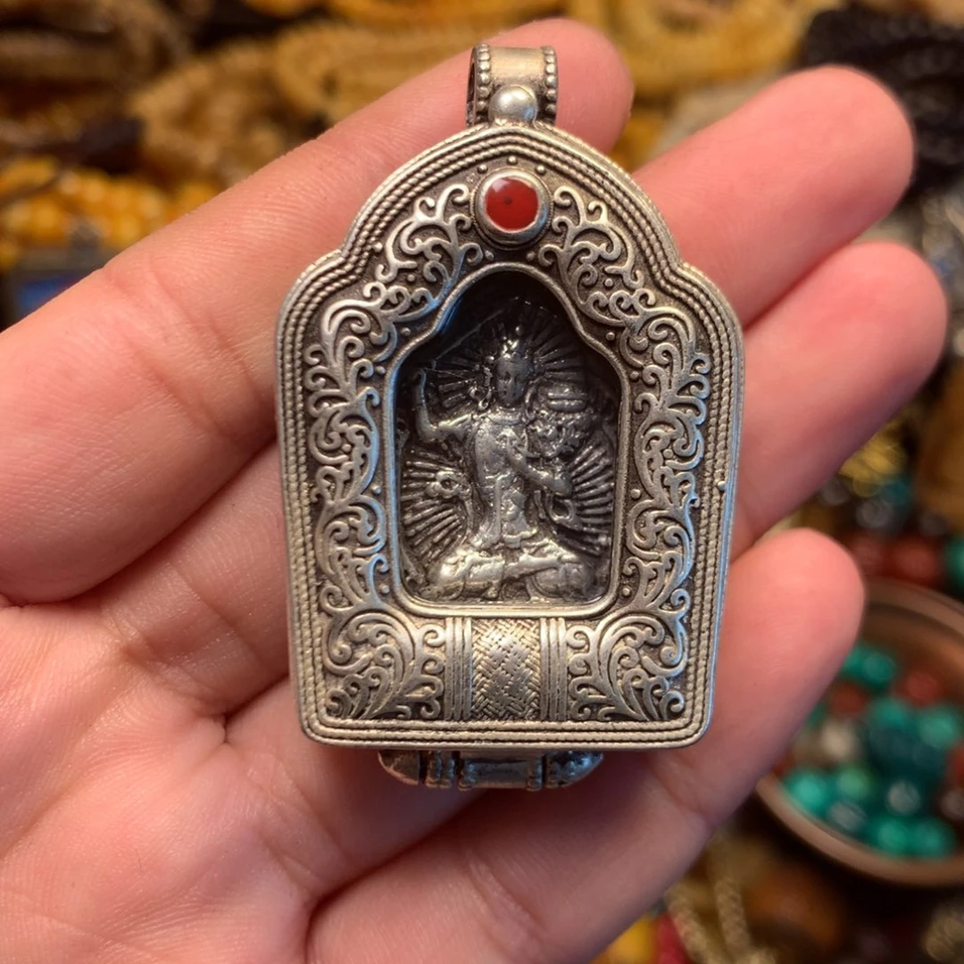 泥塑娘啦擦擦骰子