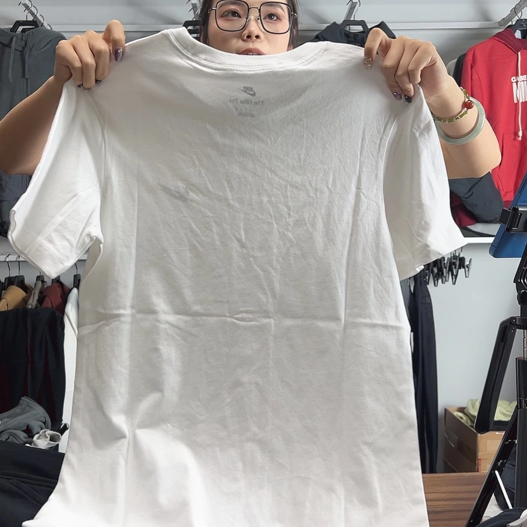 0508白M码110-130 不退换