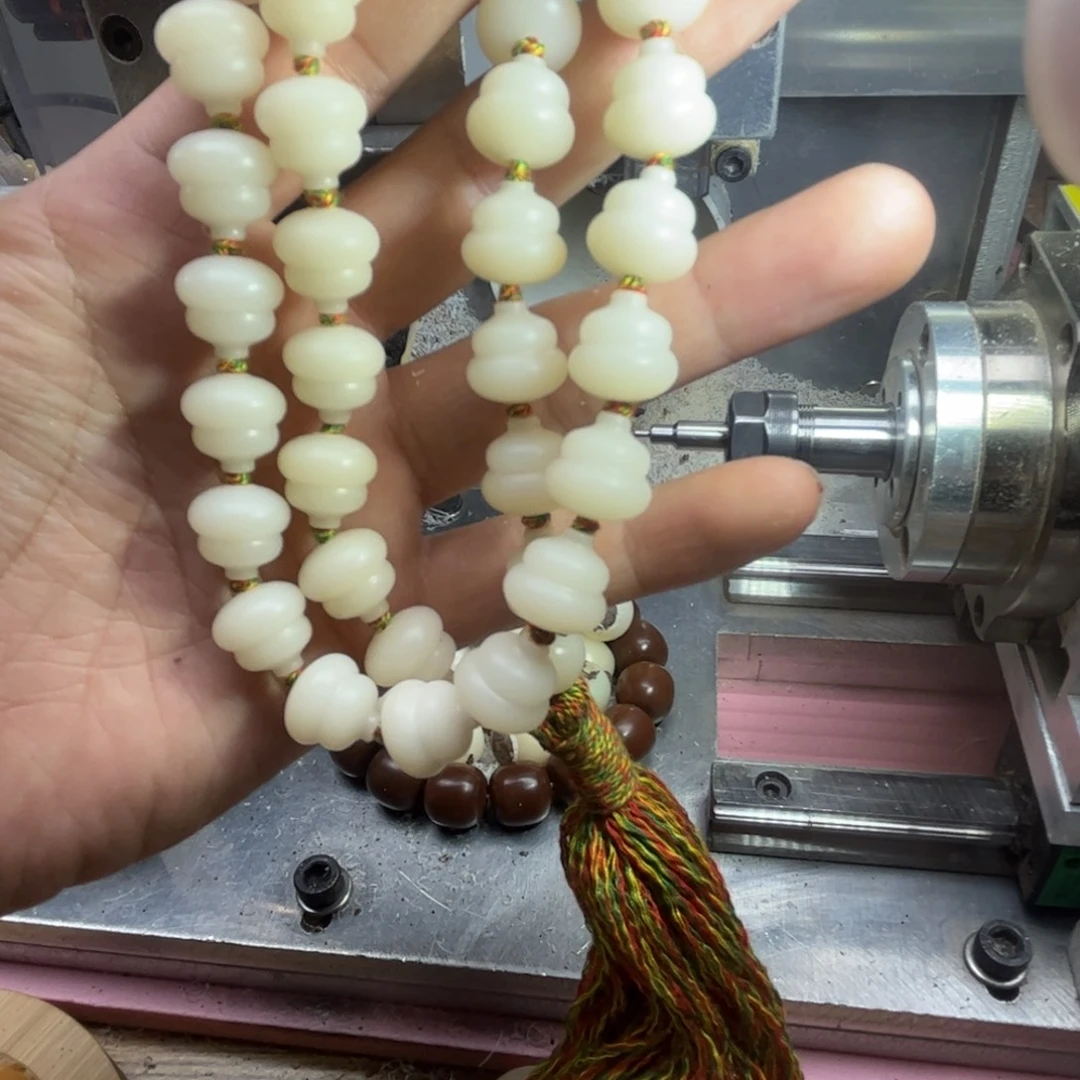 桑***晚菩提根/象牙果手串