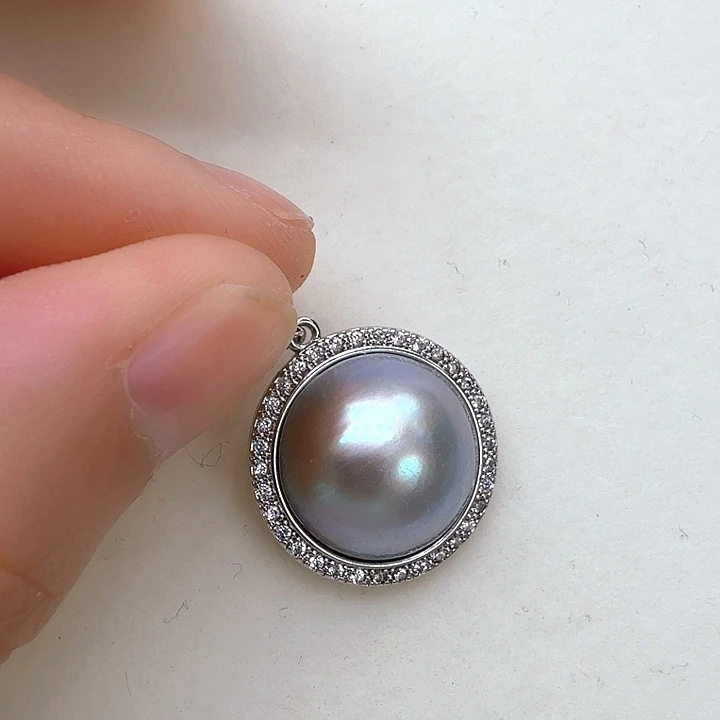 未镶嵌拼合珍珠（马贝珠）颈饰