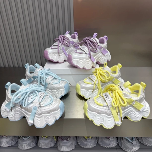 2025年新款厚底松糕透气网面老爹鞋底厚6公分舒适百搭