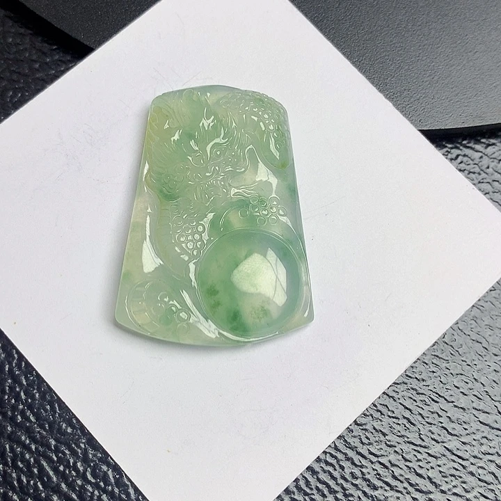 颈饰未镶嵌翡翠天然缅甸翡翠龙牌
