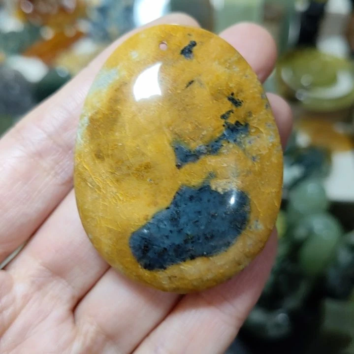 岫玉未镶嵌挂坠款式