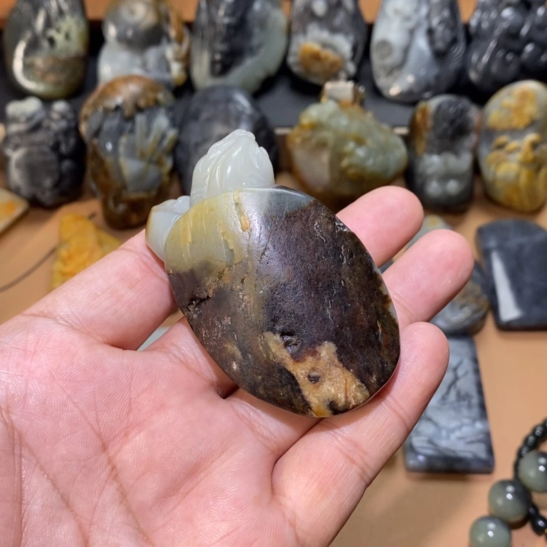 未镶嵌和田玉把件赵*雷