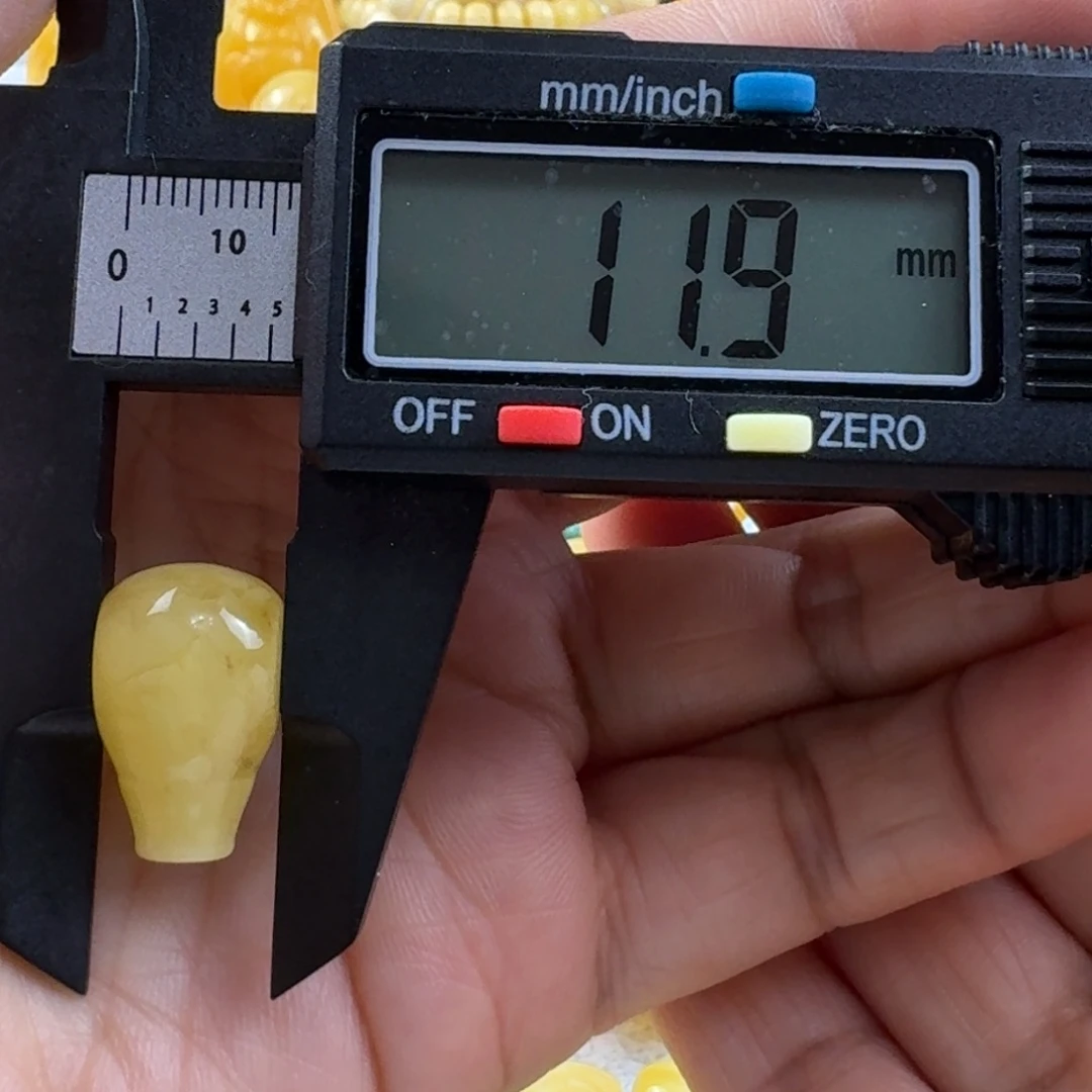 蜜蜡未镶嵌裸石22杂