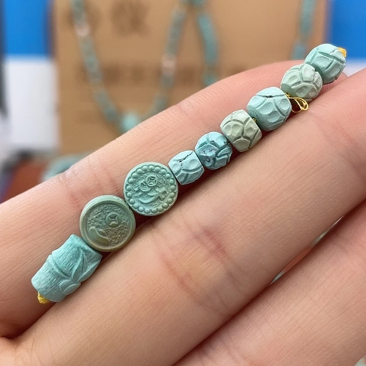 绿松石未镶嵌珠宝奇石