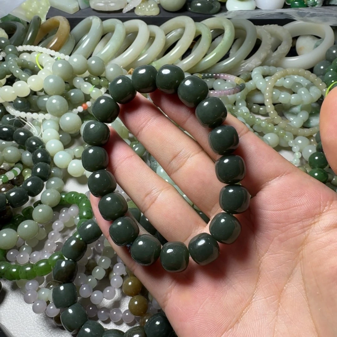 和田玉未镶嵌手串