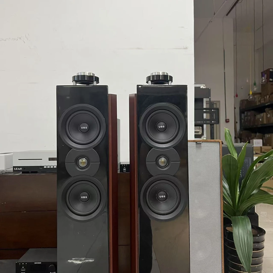 95新  UBS HIFI级无源落地音响 120W额定功率