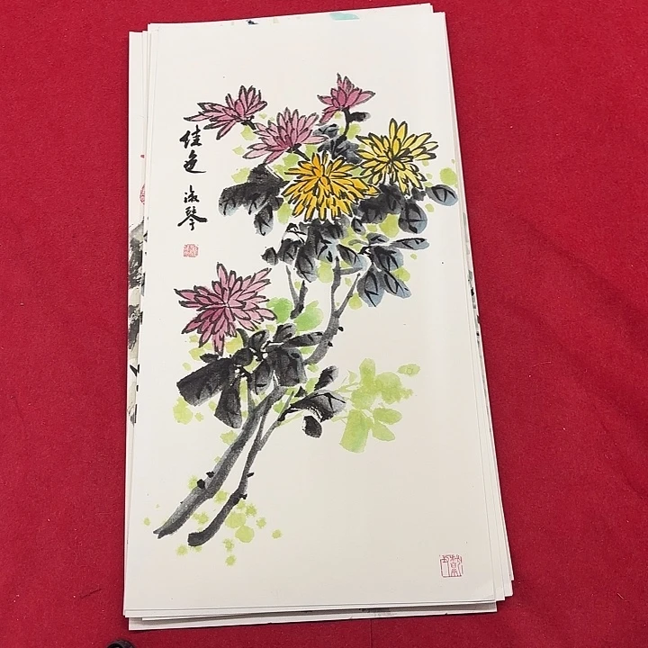 国画花鸟等图案为一体