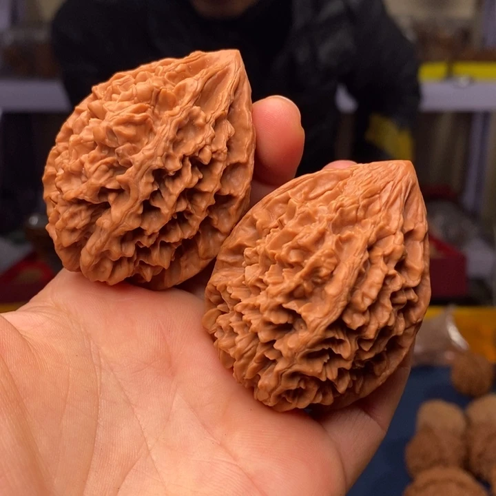 文玩核桃吊坠文玩核桃招财鼠42