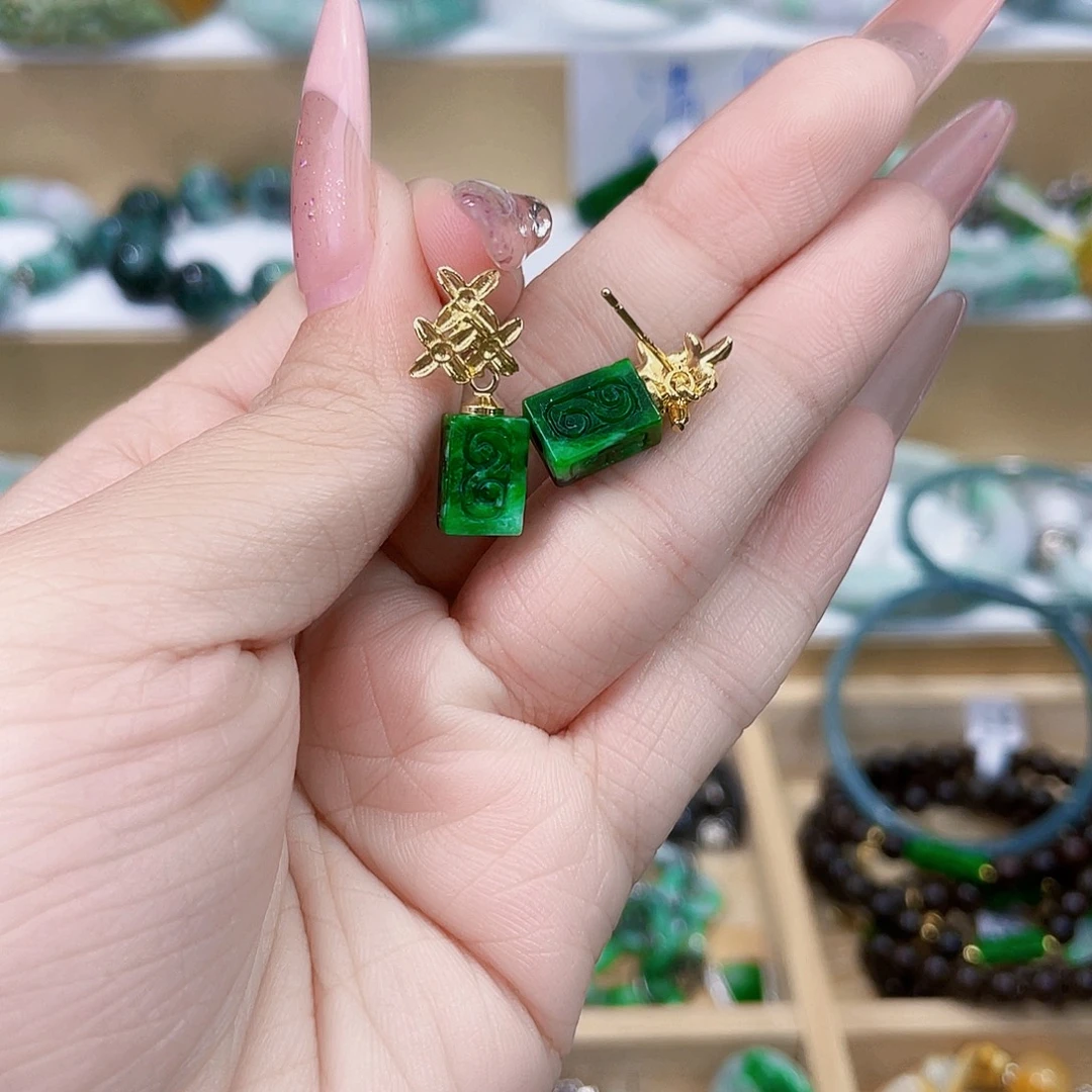 翡翠未镶嵌手链耳坠