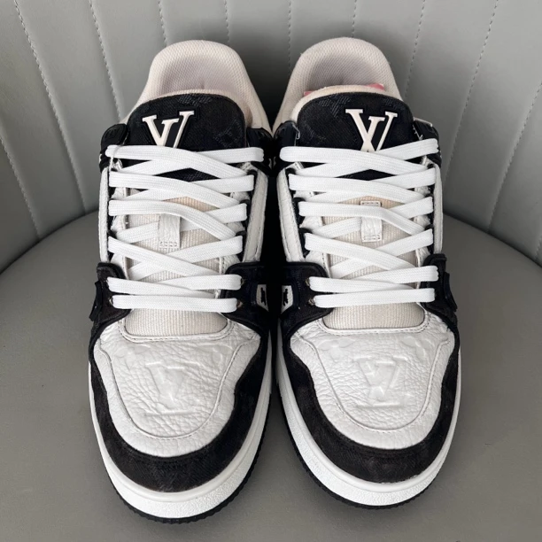 95新 LouisVuitton/路易威登 【瑕疵福利】黑白牛仔39.5trainer板鞋