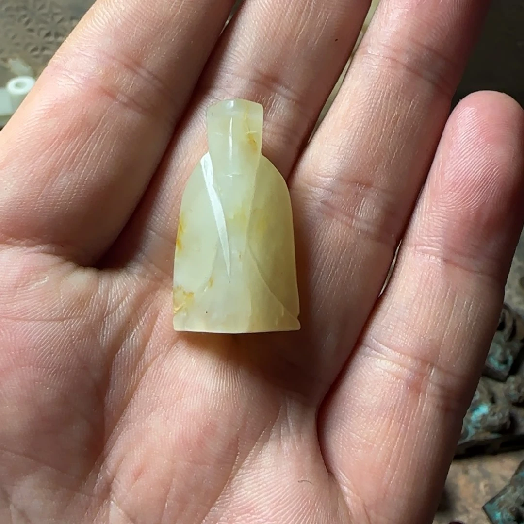 和田玉（糖玉）未镶嵌颈饰