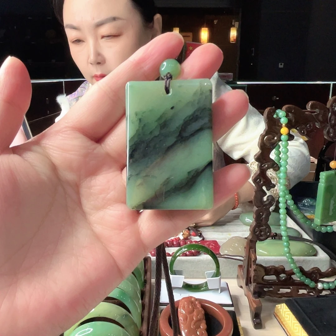 密玉（石英质玉）未镶嵌颈饰