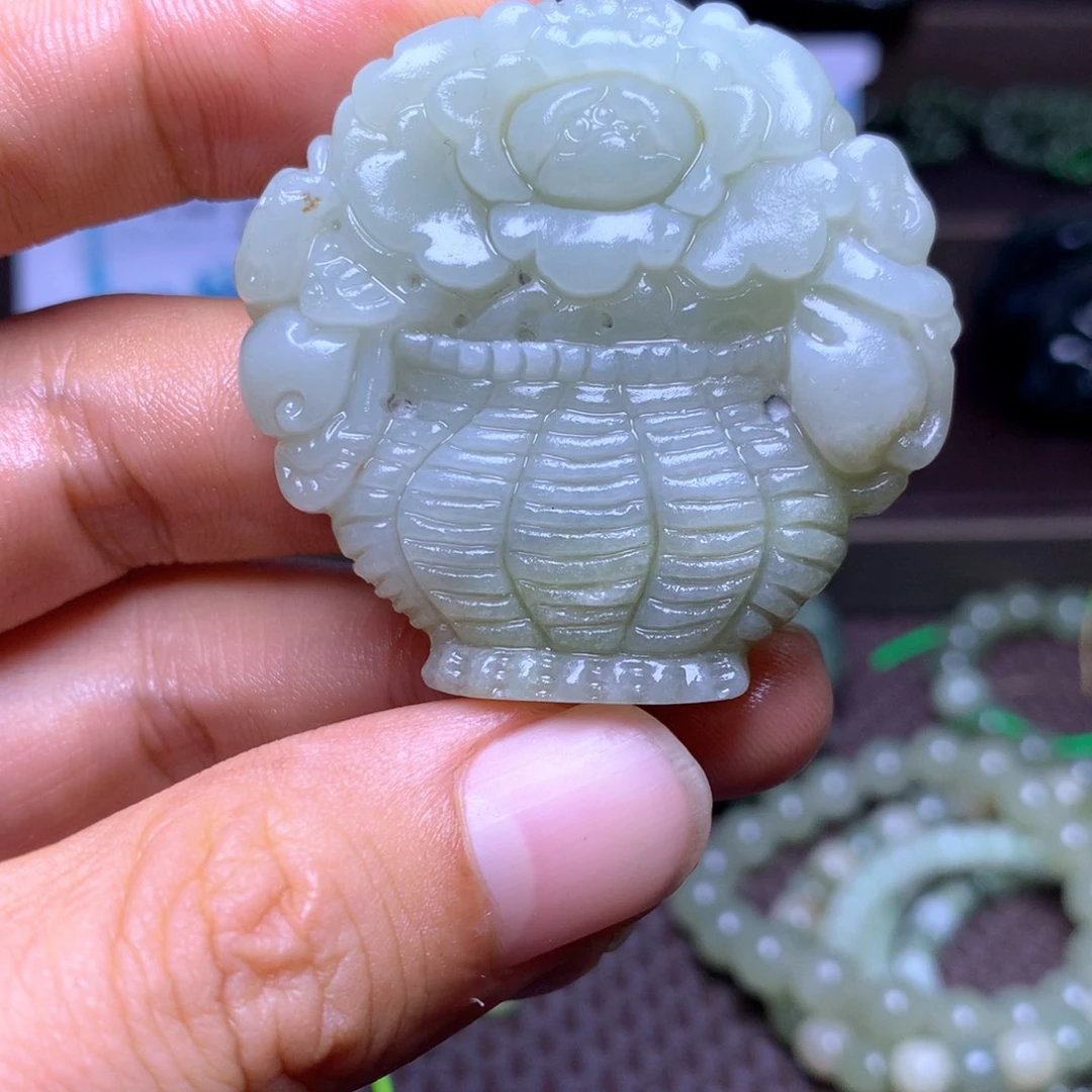 颈饰未镶嵌和田玉