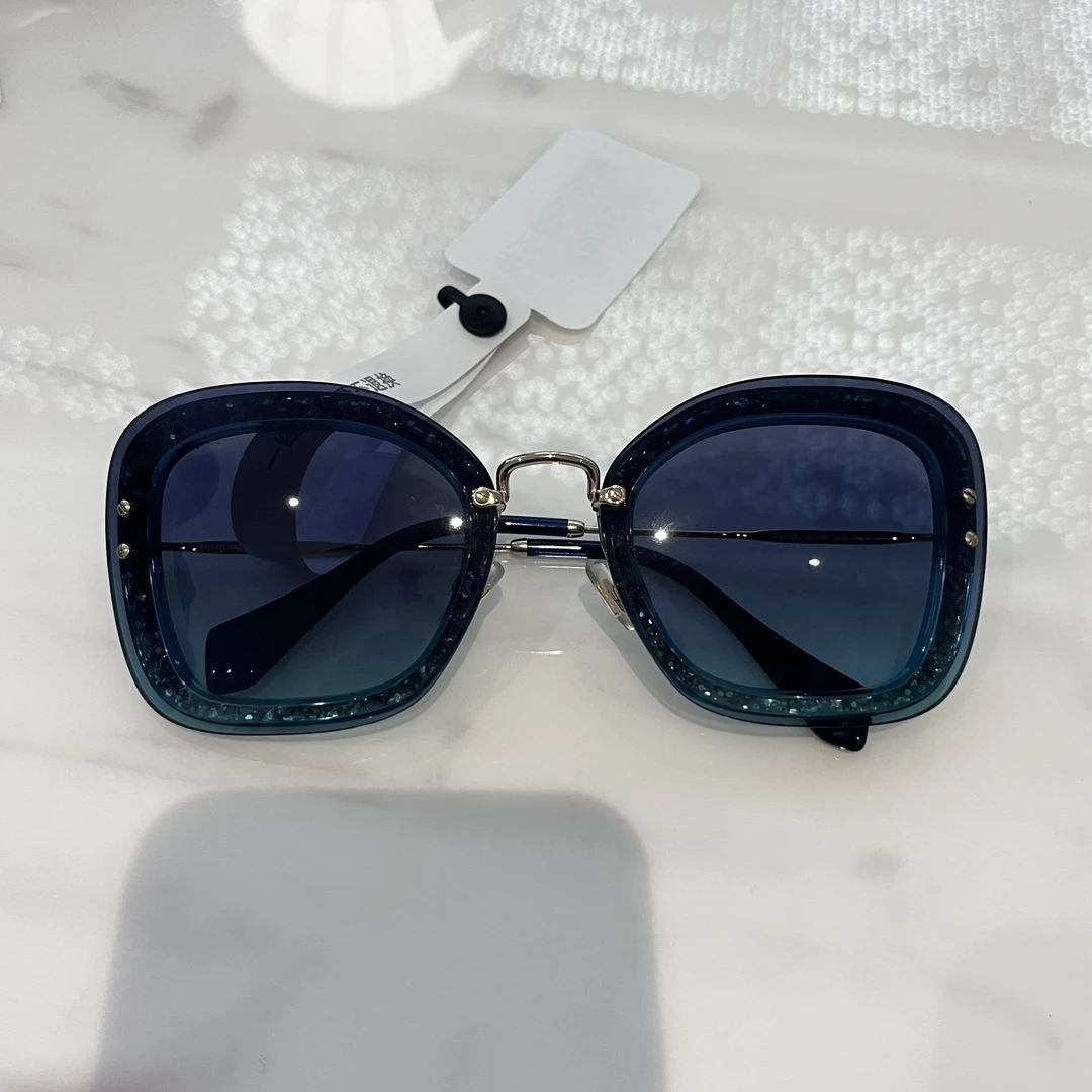 99新 MIU MIU/缪缪 miumiu墨镜34082