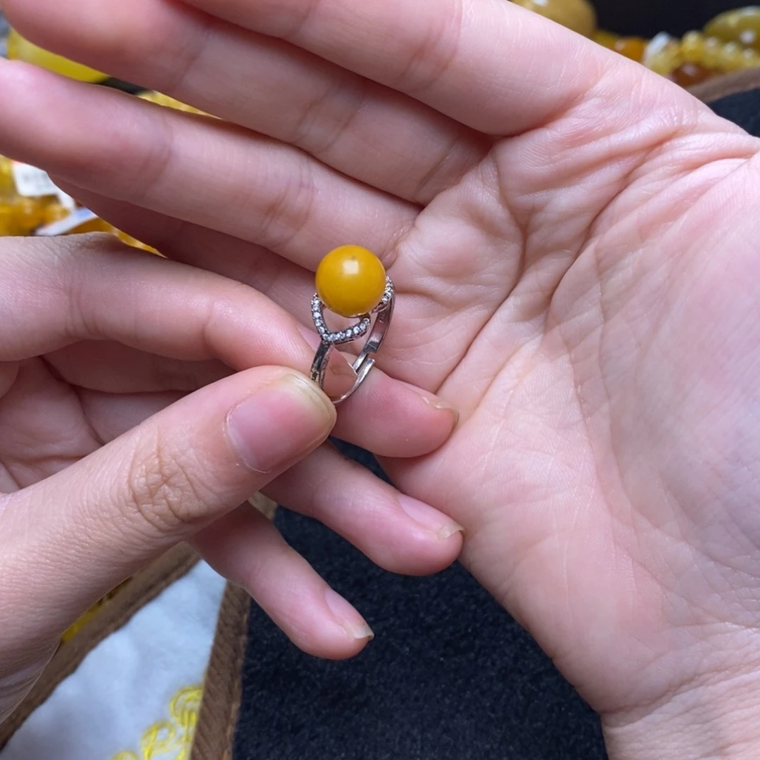 琥珀未镶嵌珠宝奇石