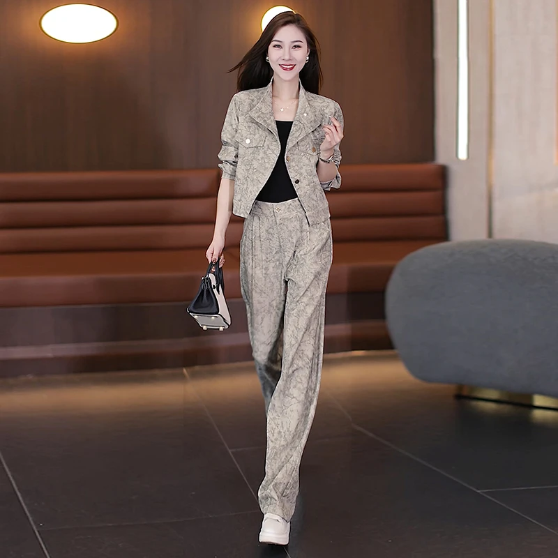 时尚休闲短款外套直筒裤两件套女春秋新款高级感工装减龄时髦套装