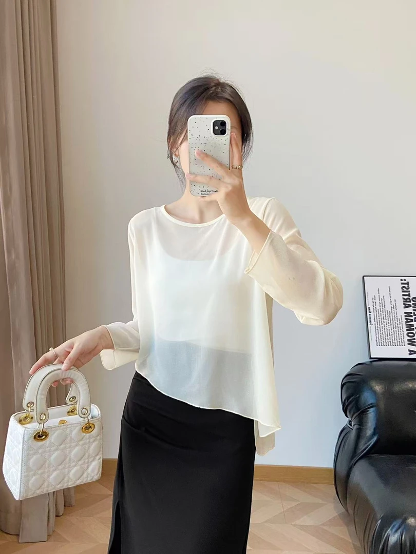 新款百搭白色镂空长袖女款吊带裙专用上衣小众炸街高级感女装