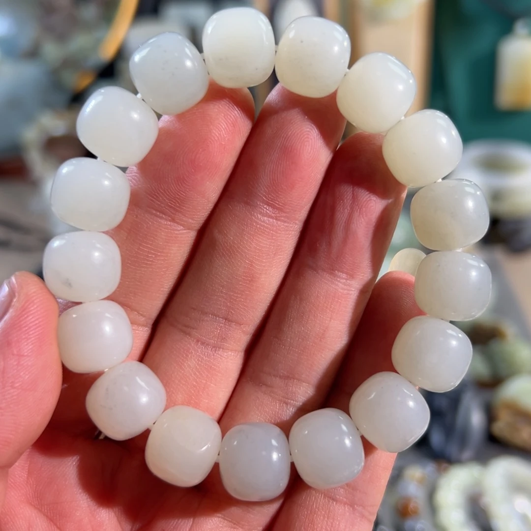 和田玉未镶嵌手串真皮真色