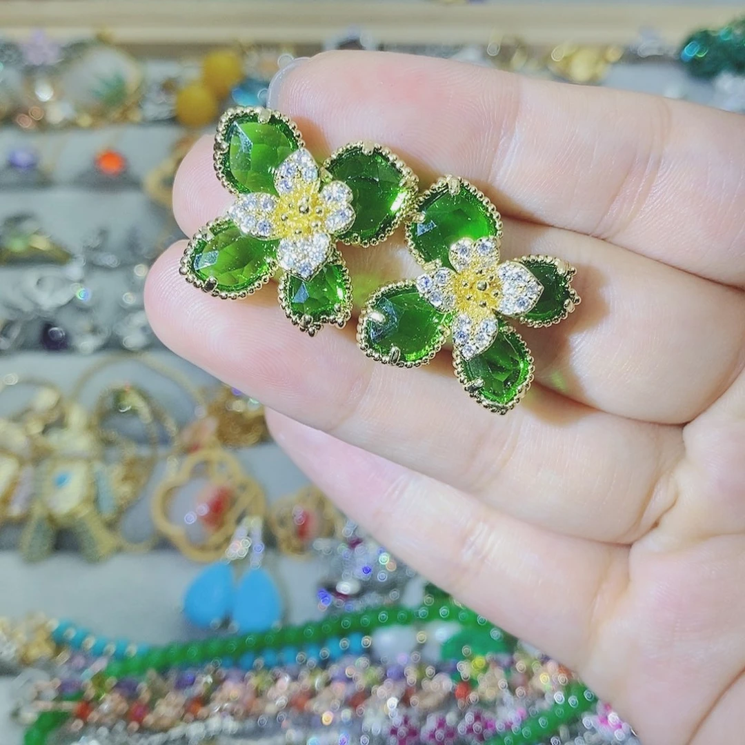 【闪购商品】银S925镶嵌耳饰托帕石