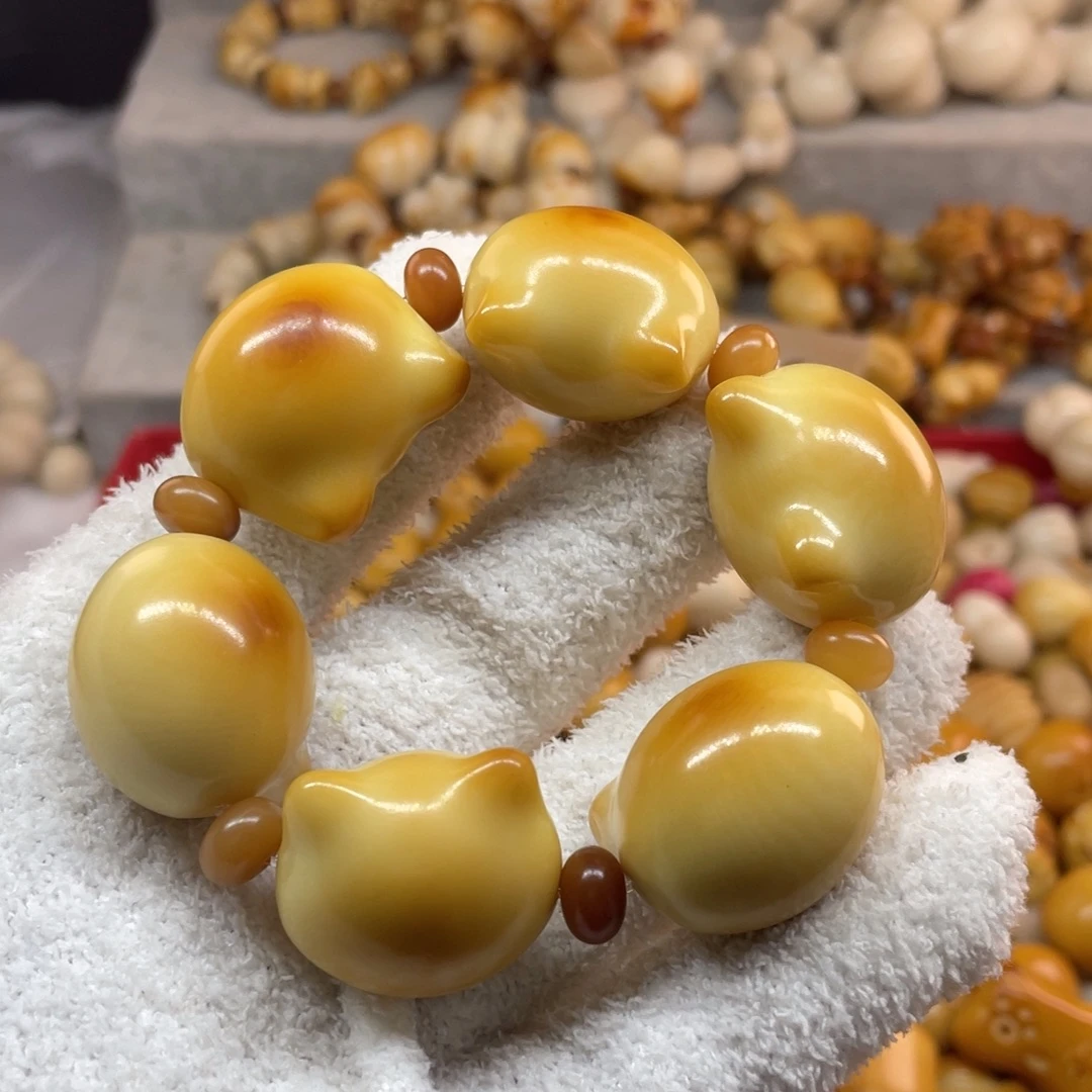 菩提根/象牙果吊坠微微瑕象牙果烤色猫头手捻卡27