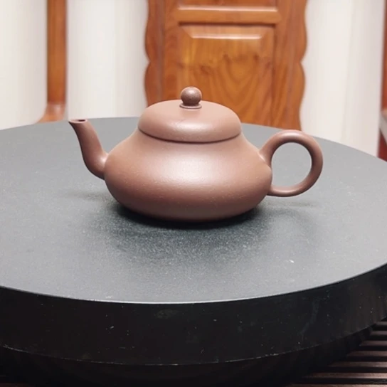 茶壶紫砂黄龙山原矿底槽清半手工瑕（160 cc）