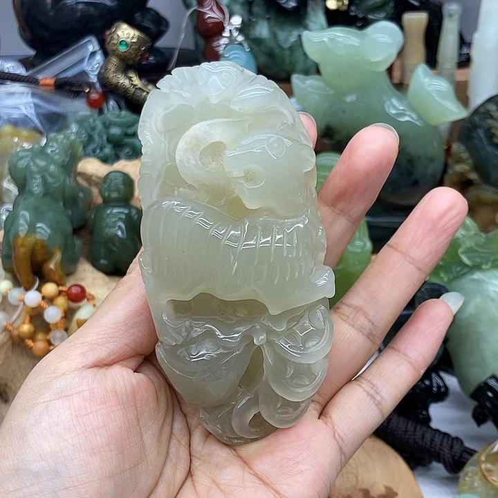 未镶嵌岫玉手把件