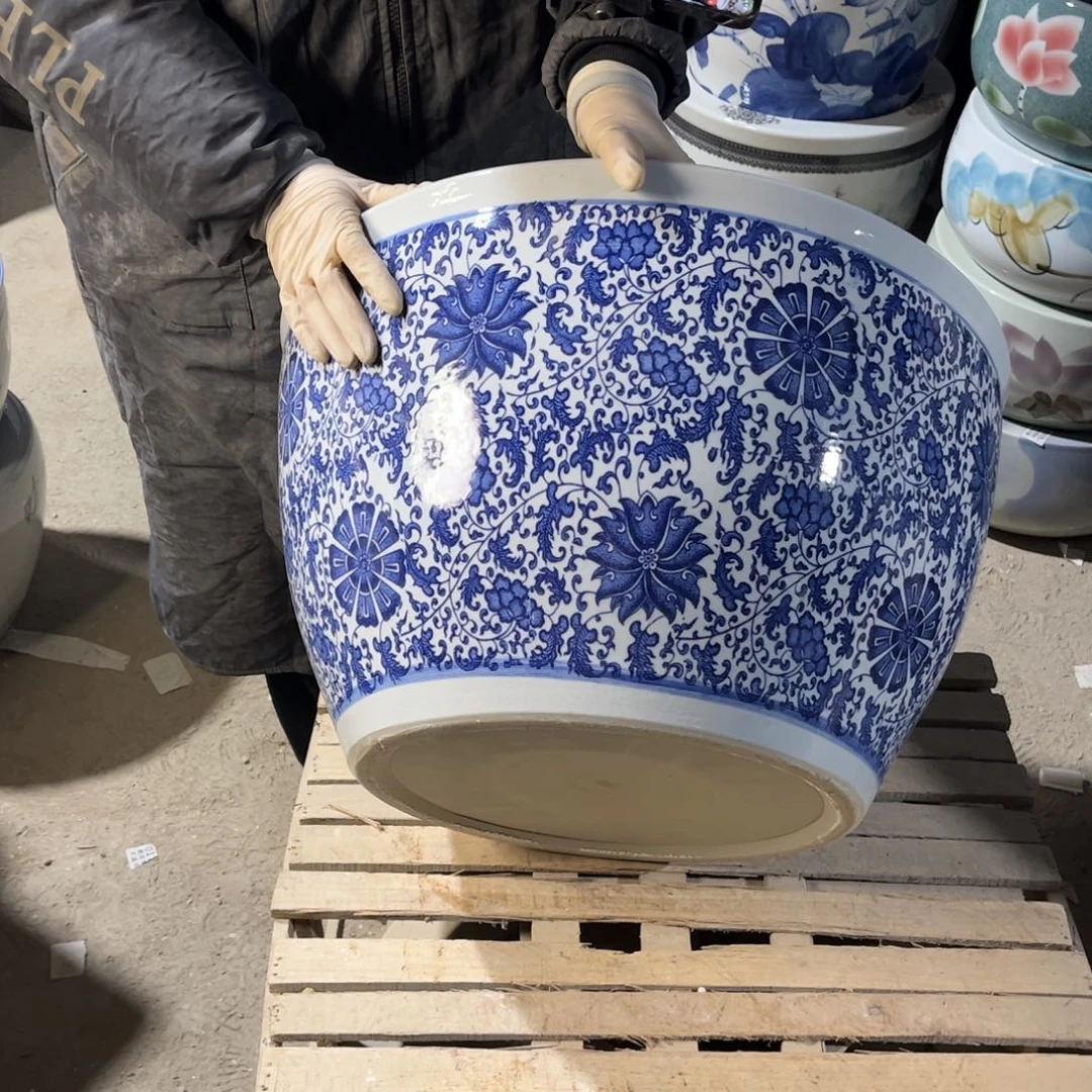 瓷片缠枝莲52.8888888