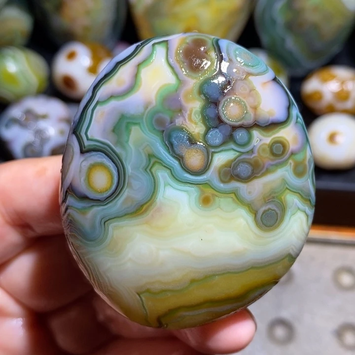 未镶嵌玛瑙/玉髓珠宝半成品56